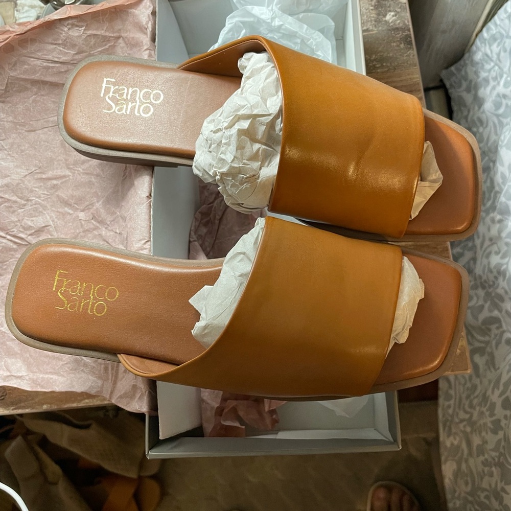 Franco Sarto Women's Tan Slide Sandals